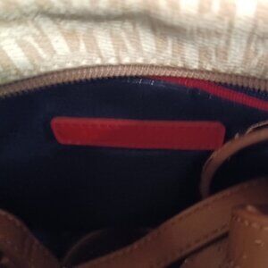 TOMMY HILFIGER DESIGNER PURSE